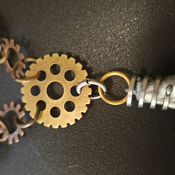 Strong Hand at the Wheel, Gears n Stuff 19" and more Necklace - Picture 3 of 9